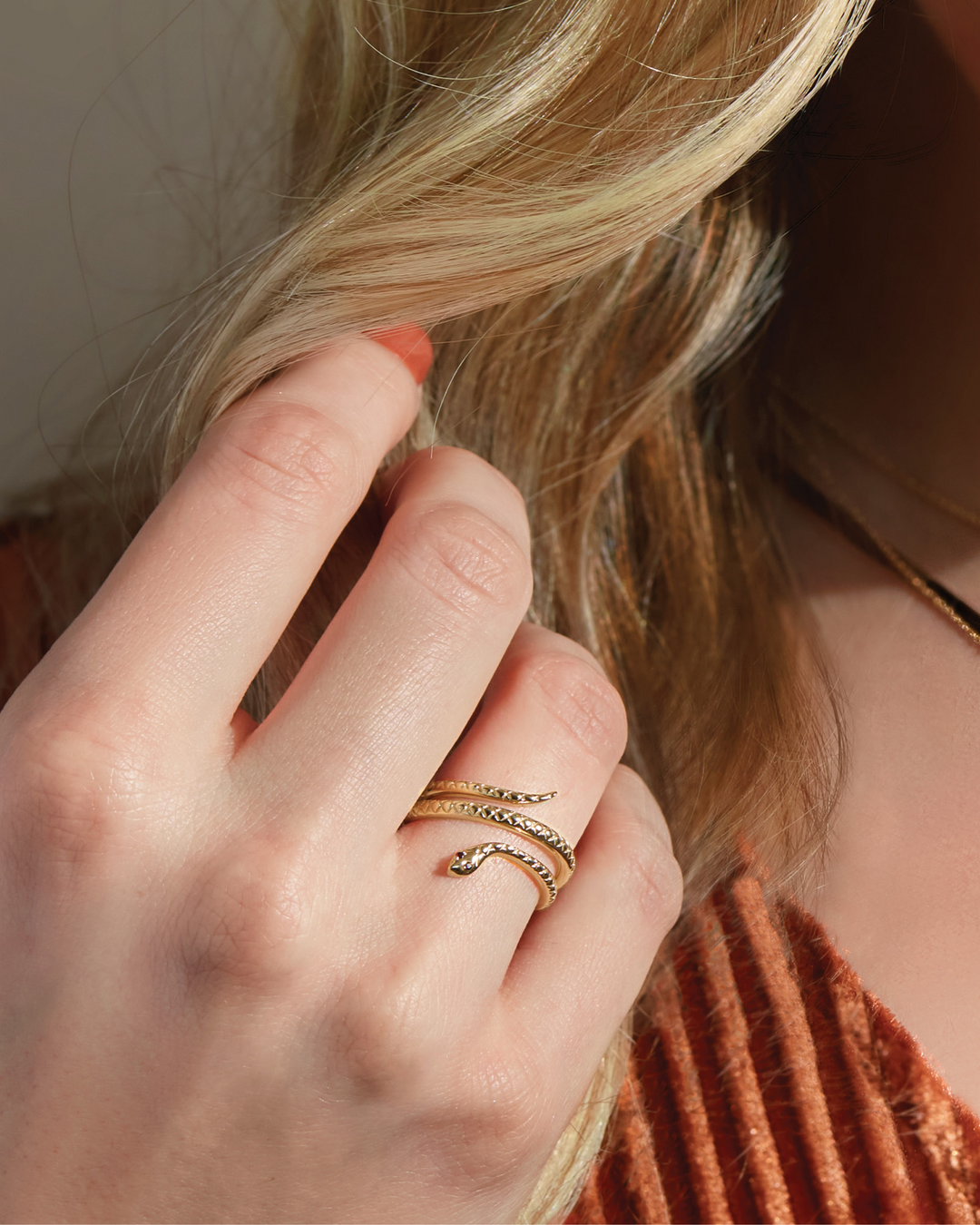 14K Gold Mozambique Garnet Snake Ring